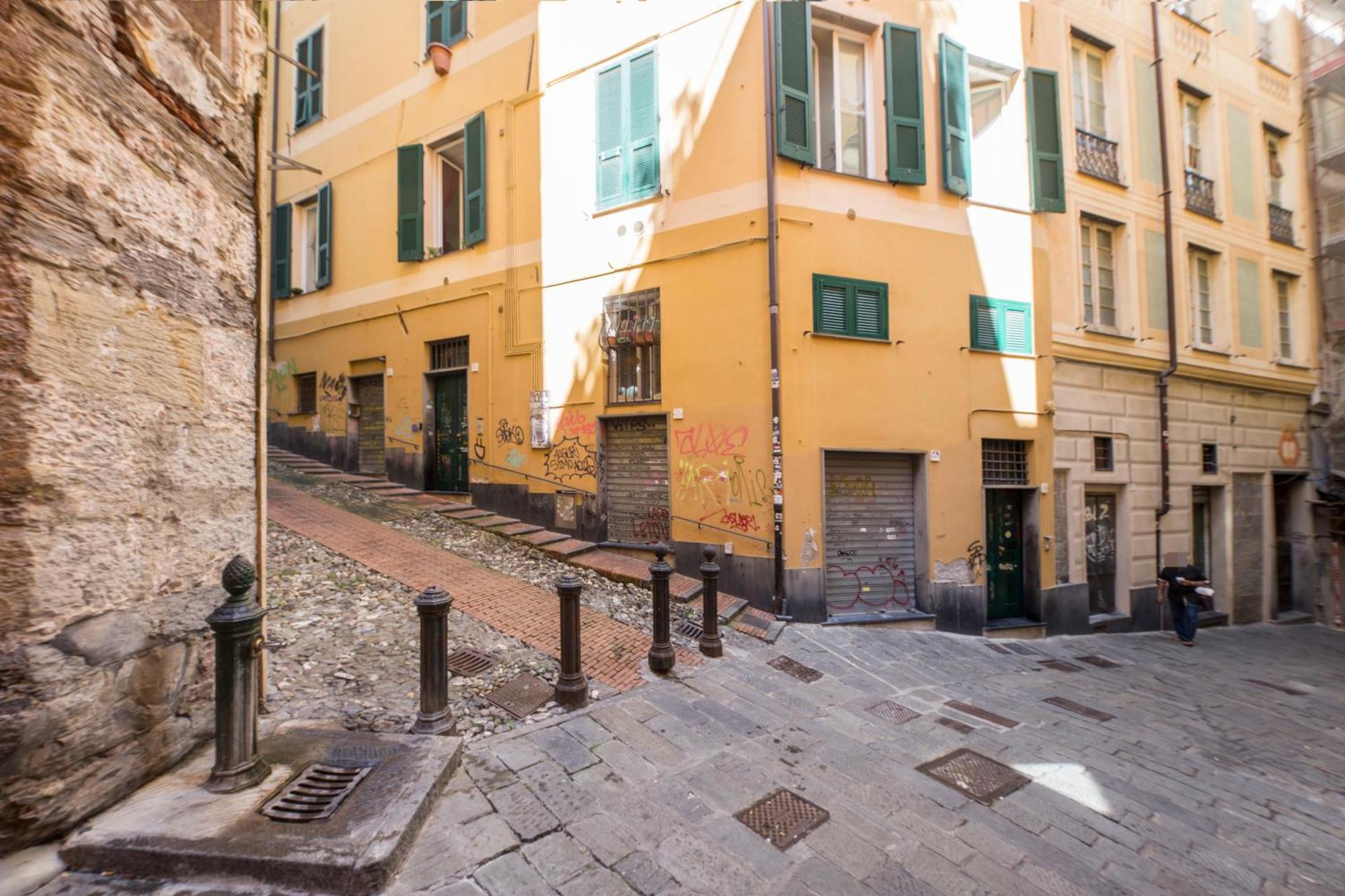 Bilocale Mascherona Genova Esterno foto